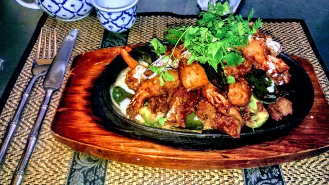 Découvrez Banthai à Toulon, un restaurant thaïlandais proposant une cuisine authentique et savoureuse. Plats traditionnels thaïs préparés avec des ingrédients frais. Réservez une table !