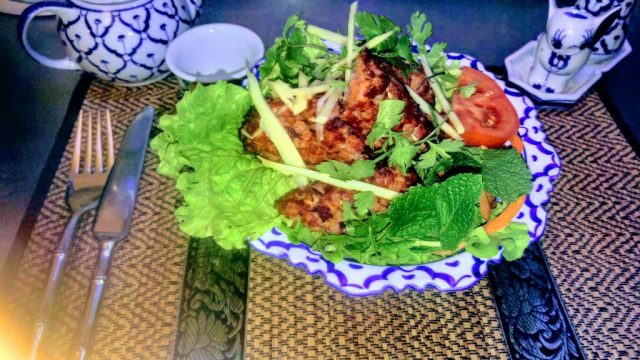 Découvrez Banthai à Toulon, un restaurant thaïlandais proposant une cuisine authentique et savoureuse. Plats traditionnels thaïs préparés avec des ingrédients frais. Réservez une table !