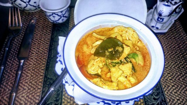 Découvrez Banthai à Toulon, un restaurant thaïlandais proposant une cuisine authentique et savoureuse. Plats traditionnels thaïs préparés avec des ingrédients frais. Réservez une table !