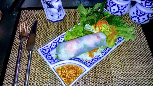 Découvrez Banthai à Toulon, un restaurant thaïlandais proposant une cuisine authentique et savoureuse. Plats traditionnels thaïs préparés avec des ingrédients frais. Réservez une table !