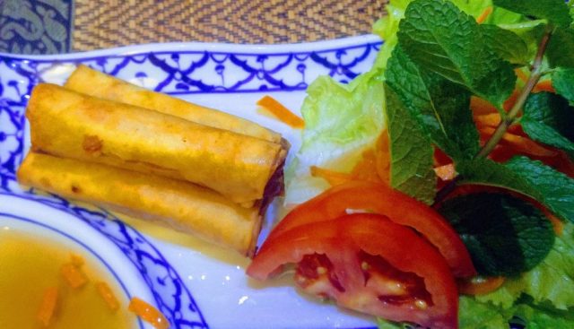 Découvrez Banthai à Toulon, un restaurant thaïlandais proposant une cuisine authentique et savoureuse. Plats traditionnels thaïs préparés avec des ingrédients frais. Réservez une table !
