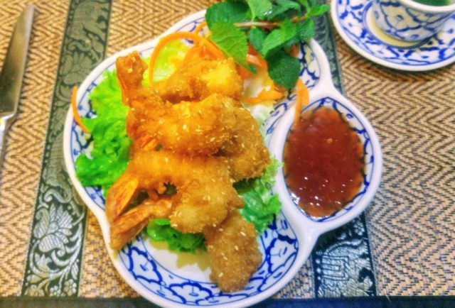 Découvrez Banthai à Toulon, un restaurant thaïlandais proposant une cuisine authentique et savoureuse. Plats traditionnels thaïs préparés avec des ingrédients frais. Réservez une table !